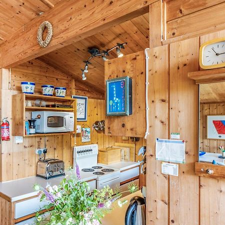 Scandinavian Style Lodge In Rock Wadebridge Kültér fotó